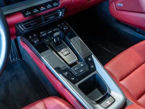 Certified 2022 Porsche 911 Carrera 4 AWD/4WD image 20
