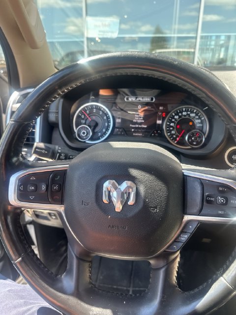 Used 2020 RAM 1500 Laramie w/ Off Road Group AWD/4WD image 12