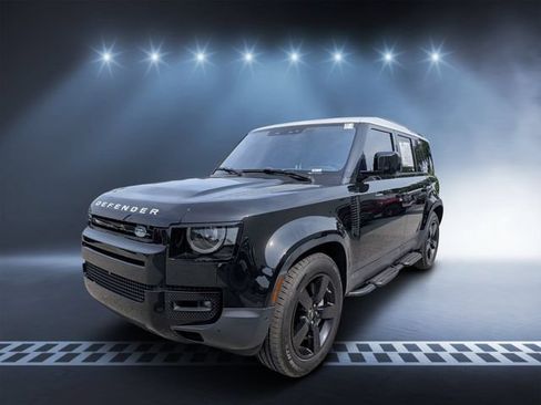Used 2021 Land Rover Defender 110 SE AWD/4WD image 7