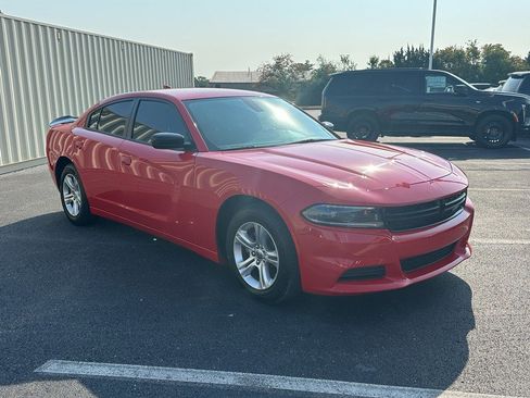Used 2023 Dodge Charger SXT image 3