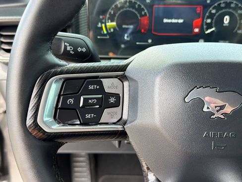 Used 2025 Ford Mustang Coupe RWD image 16