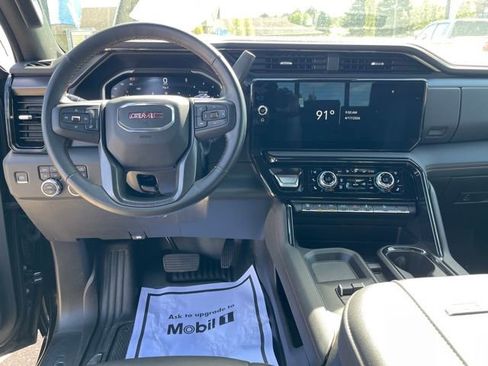 Used 2024 GMC Sierra 2500 AT4 w/ Technology Package AWD/4WD image 13