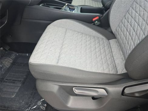 Used 2025 Volkswagen Tiguan S FWD image 12
