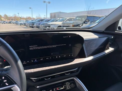 Used 2025 Audi Q5 Prestige image 8