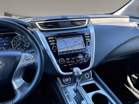 Used 2018 Nissan Murano SL w/ Midnight Edition Package FWD image 9