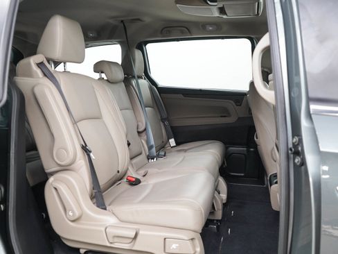 Used 2018 Honda Odyssey EX-L image 12