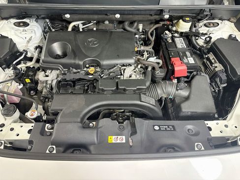 Used 2021 Toyota RAV4 XLE FWD image 28