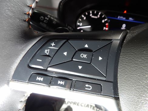 Used 2022 Nissan Altima 2.5 SR w/ Midnight Edition Package AWD/4WD image 18