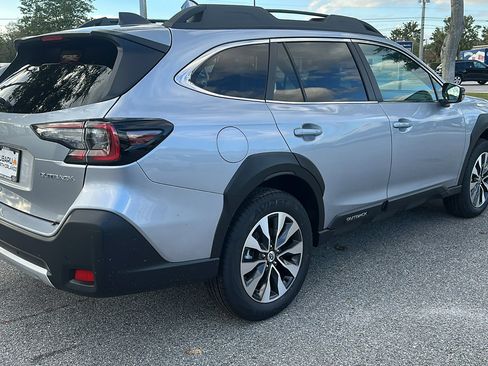 New 2025 Subaru Outback Limited image 26