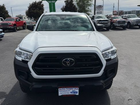 Used 2019 Toyota Tacoma SR RWD image 8