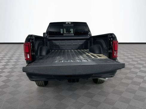 New 2026 RAM 2500 Laramie AWD/4WD image 22