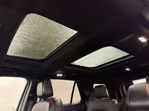 Used 2019 Ford Explorer Sport w/ Equipment Group 401A image 10