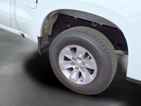 Used 2026 Chevrolet Silverado 1500 LT AWD/4WD image 19