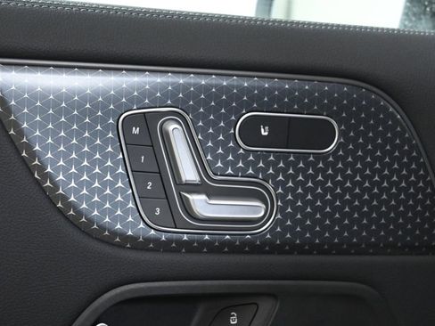 Certified 2025 Mercedes-Benz GLA 250 4MATIC image 29