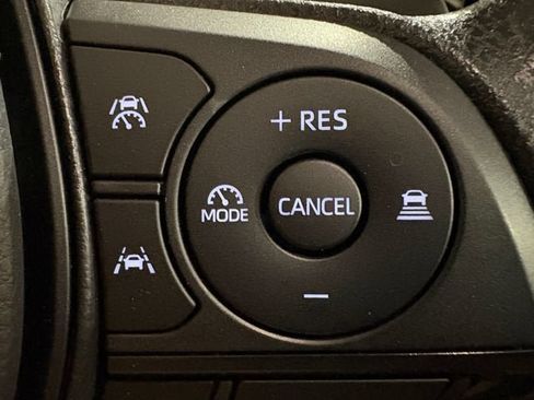 Used 2026 Toyota Corolla LE AWD/4WD image 10