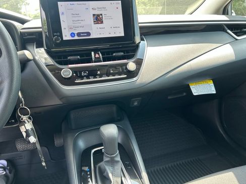 New 2026 Toyota Corolla LE FWD image 17