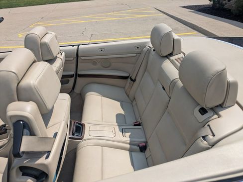 Used 2009 BMW 335i Convertible RWD image 11