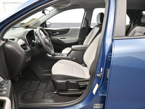 Used 2024 Chevrolet Equinox LS FWD image 11