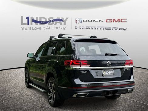Used 2023 Volkswagen Atlas SEL AWD/4WD image 6