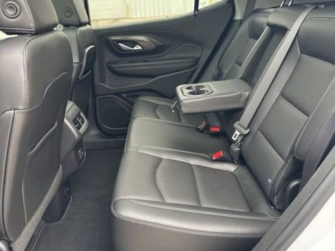 Used 2022 GMC Terrain SLT w/ Infotainment Package II image 50