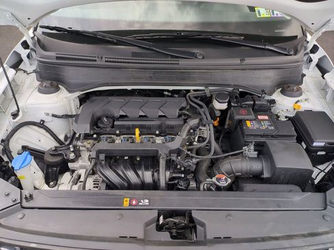 Used 2025 Hyundai Venue SEL FWD image 26