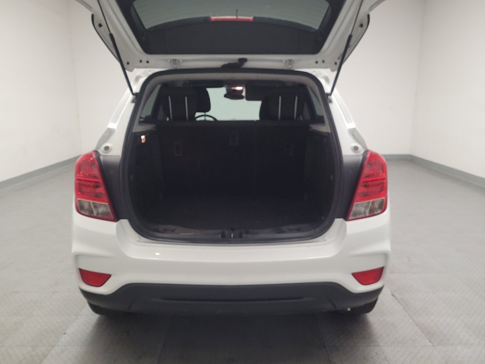 Used 2021 Chevrolet Trax LS w/ Tint and Cruise Package FWD image 29