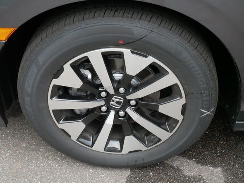 Used 2026 Honda Odyssey EX-L image 15