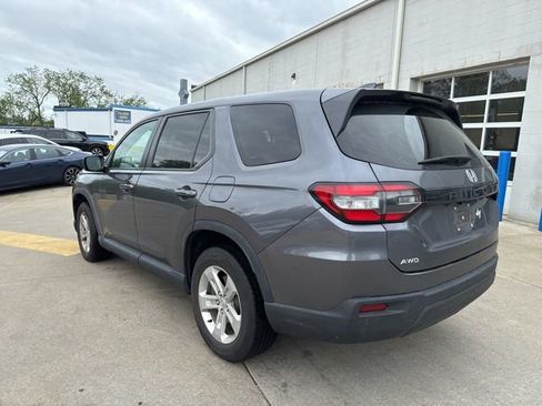 Certified 2023 Honda Pilot LX image 4
