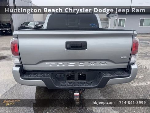 Used 2023 Toyota Tacoma TRD Sport image 6