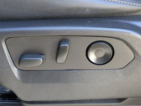 Used 2021 Chevrolet Tahoe Z71 image 20