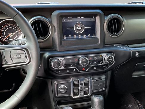 Used 2023 Jeep Wrangler Unlimited Sport AWD/4WD image 7