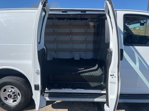 Used 2024 GMC Savana 2500 w/ Driver Convenience Package image 16