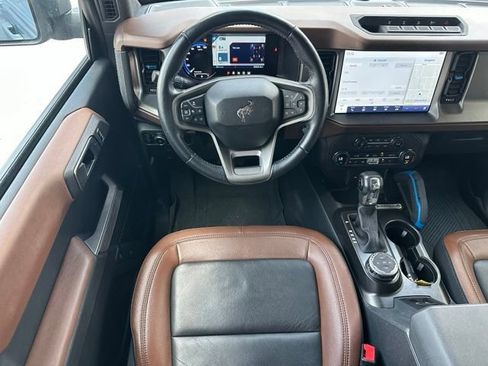 Certified 2023 Ford Bronco Outer Banks w/ Sasquatch Package AWD/4WD image 12