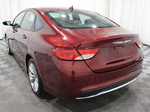 Used 2017 Chrysler 200 Limited Platinum FWD image 26