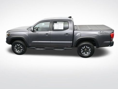 Used 2017 Toyota Tacoma TRD Off-Road image 28