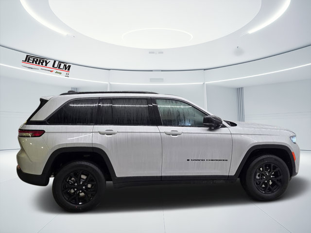 New 2026 Jeep Grand Cherokee Altitude AWD/4WD image 6