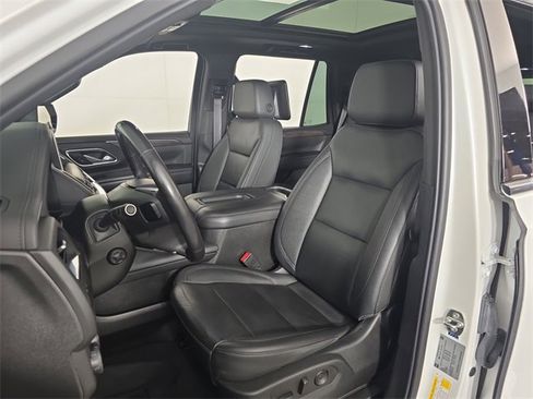 Used 2022 Chevrolet Tahoe Z71 w/ Off-Road Capability Package image 17