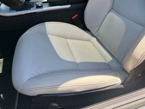 Used 2015 Mercedes-Benz SLK 250 image 14