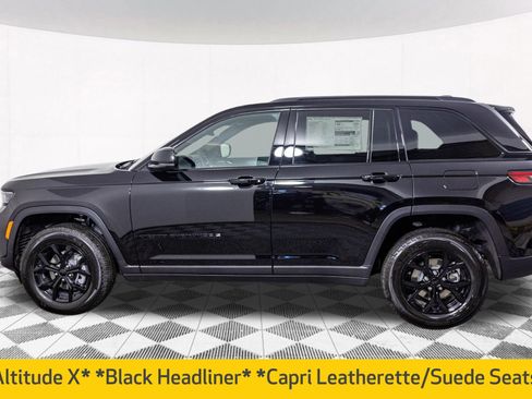 New 2025 Jeep Grand Cherokee Altitude w/ Trailer Tow Package image 15