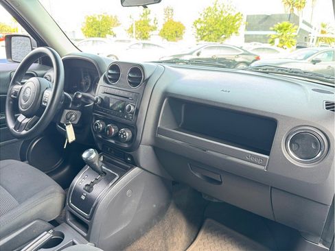 Used 2014 Jeep Patriot Sport w/ Power Value Group image 20