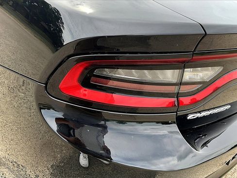 Used 2023 Dodge Charger SXT image 32