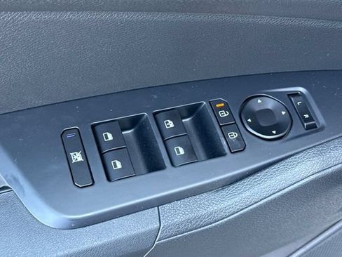 New 2026 Kia Sportage LX FWD image 13