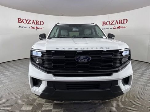 New 2025 Ford Expedition Active image 2
