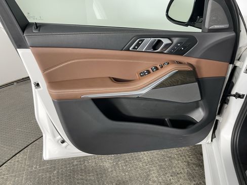 Certified 2023 BMW X5 M50i w/ Executive Package image 10