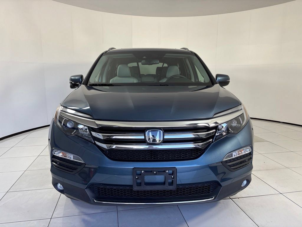 Used 2017 Honda Pilot Touring image 8