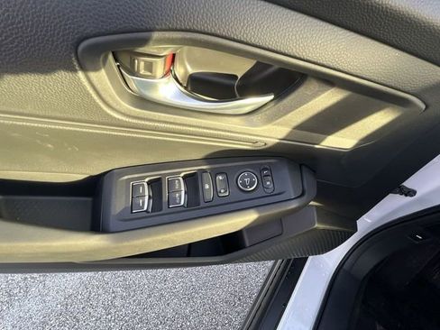 Used 2023 Honda Accord LX image 21