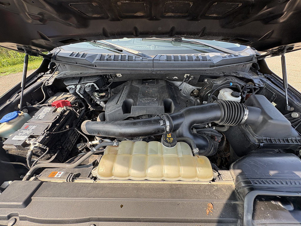Used 2020 Ford F150 XLT w/ XTR Package AWD/4WD image 13