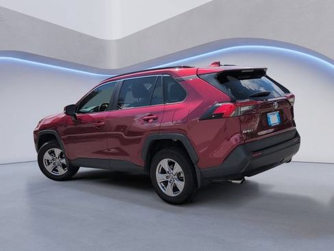 Used 2025 Toyota RAV4 XLE w/ Convenience Package FWD image 9