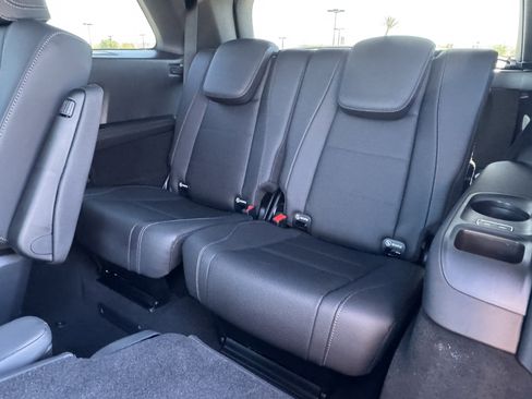 New 2025 Mercedes-Benz GLS 450 4MATIC image 31