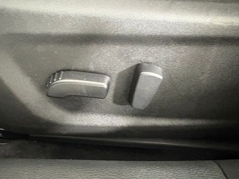 Used 2025 Nissan Altima 2.5 SR image 11